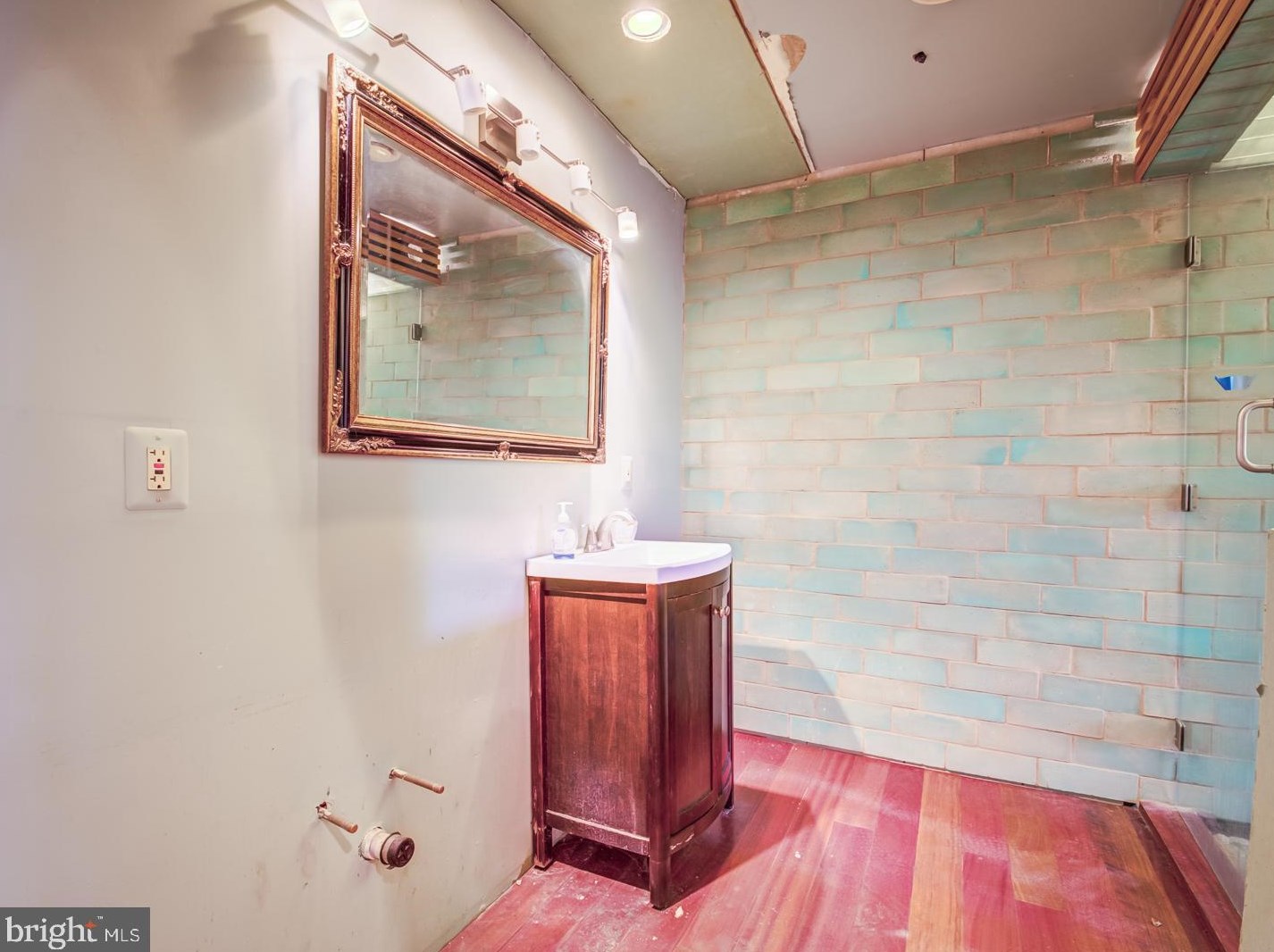 1324 Kenyon St, Washington DC 20010-2493 exterior