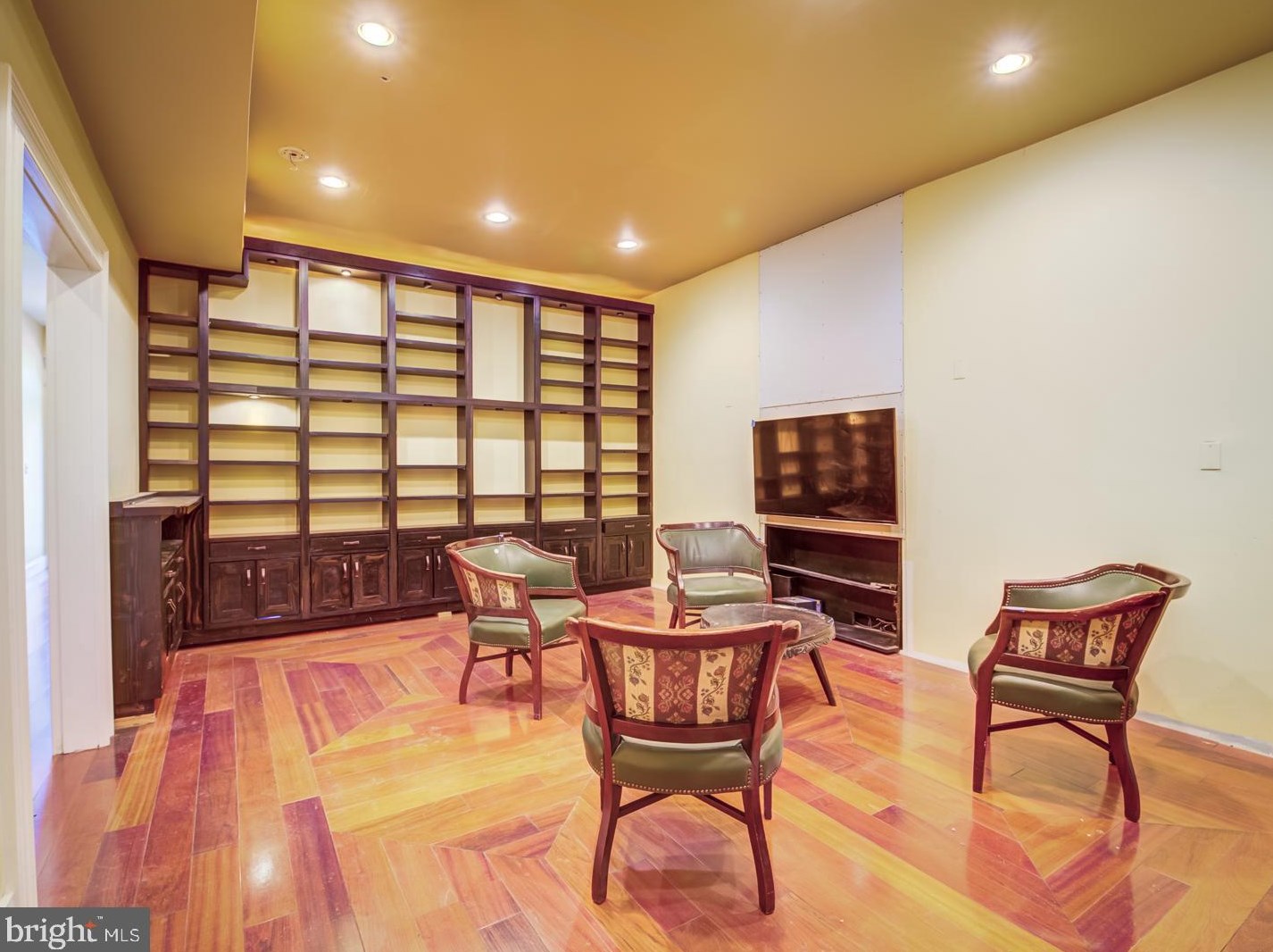 1324 Kenyon St, Washington DC 20010-2493 exterior