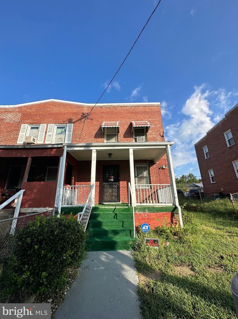 1525 Fort Davis St Se, Washington, DC 20020