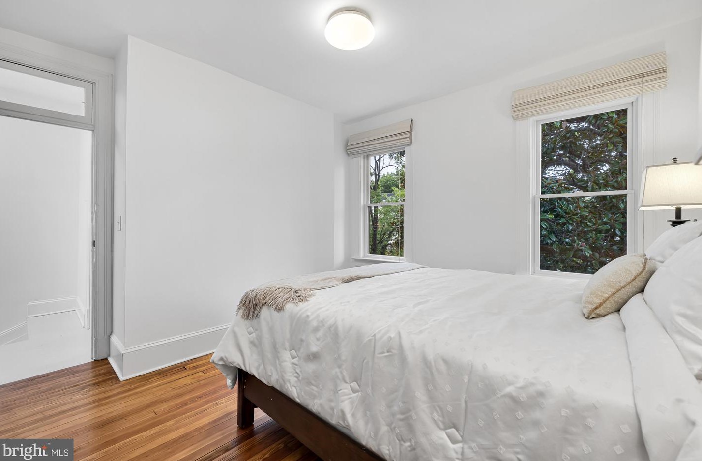 613 Kenyon St, Washington DC  20010-2909 exterior