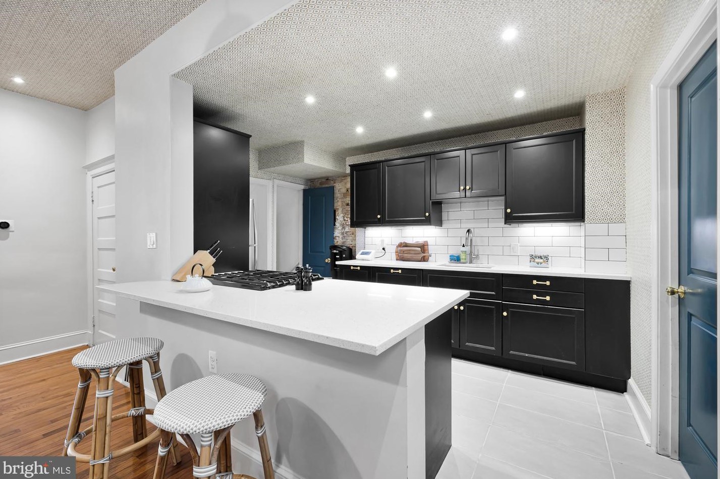 613 Kenyon St, Washington DC  20010-2909 exterior