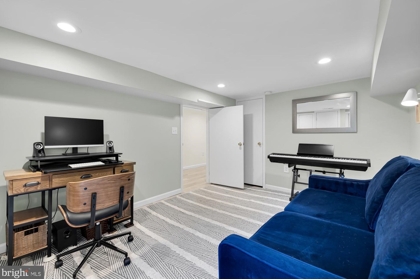 613 Kenyon St, Washington DC  20010-2909 exterior