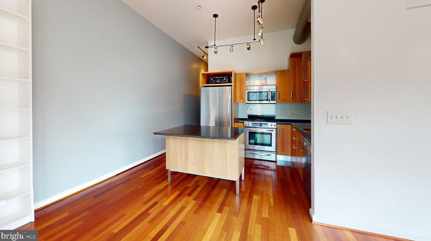 1390 V St Nw Apt 305, Washington, DC 20009