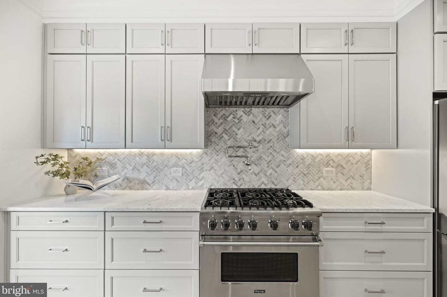 1632 15th St, Washington DC  20009-3850 exterior