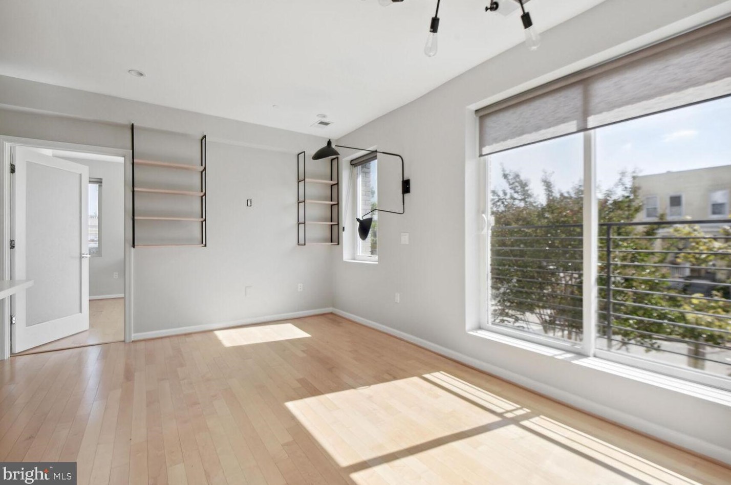 329 Rhode Island Ave Ne #102, Washington, DC 20002