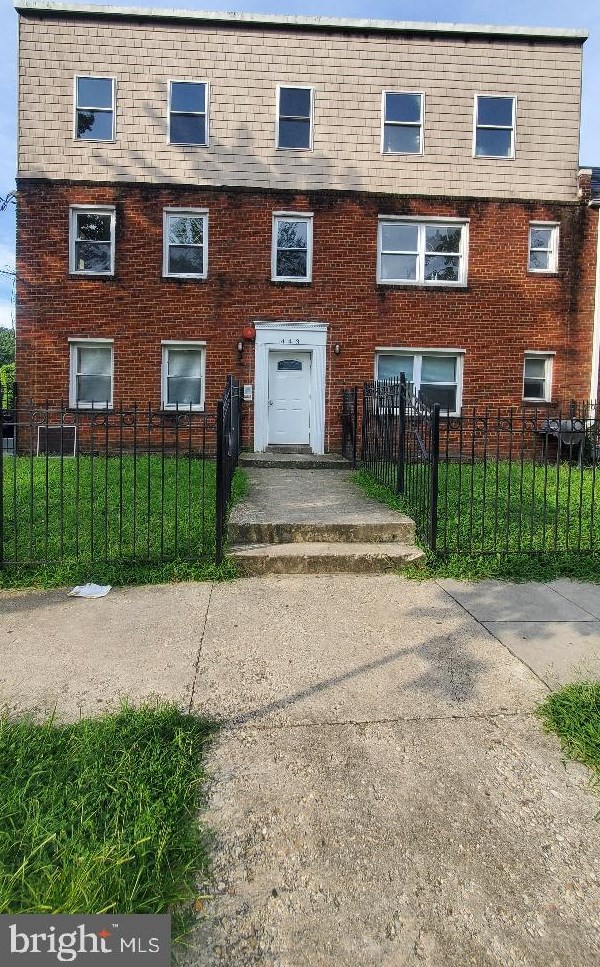 443 Orange St Se #4, Washington, DC 20032