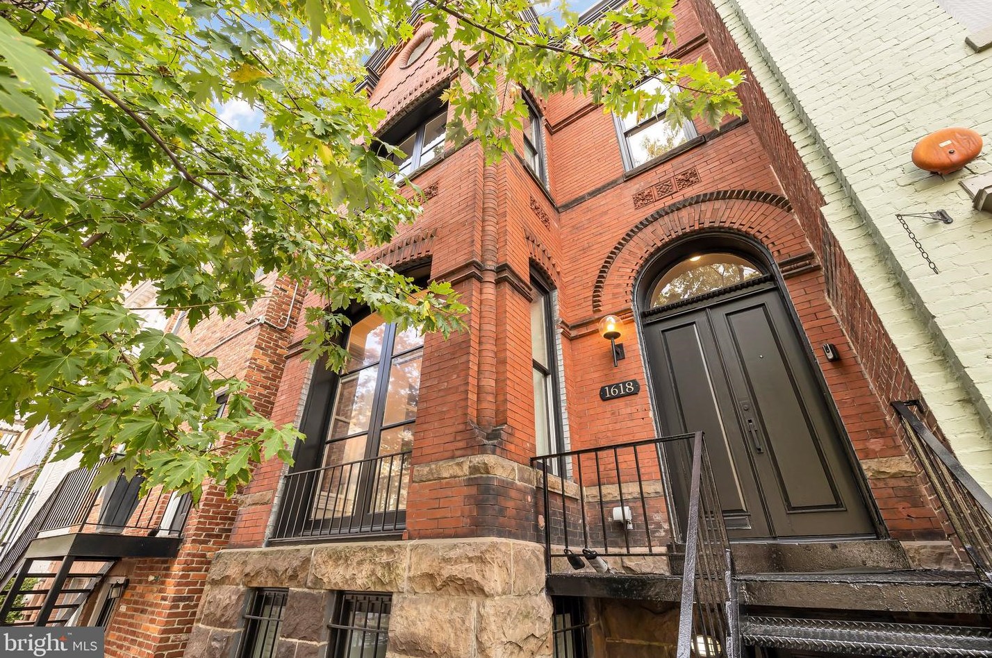 1618 Corcoran St, Washington, DC 20009-3004