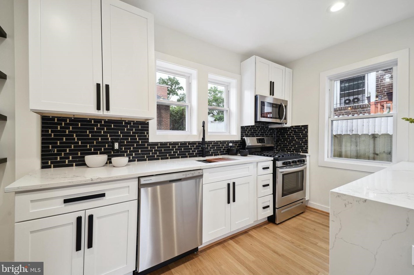 5010 Brooks St, Washington DC  20019-5318 exterior