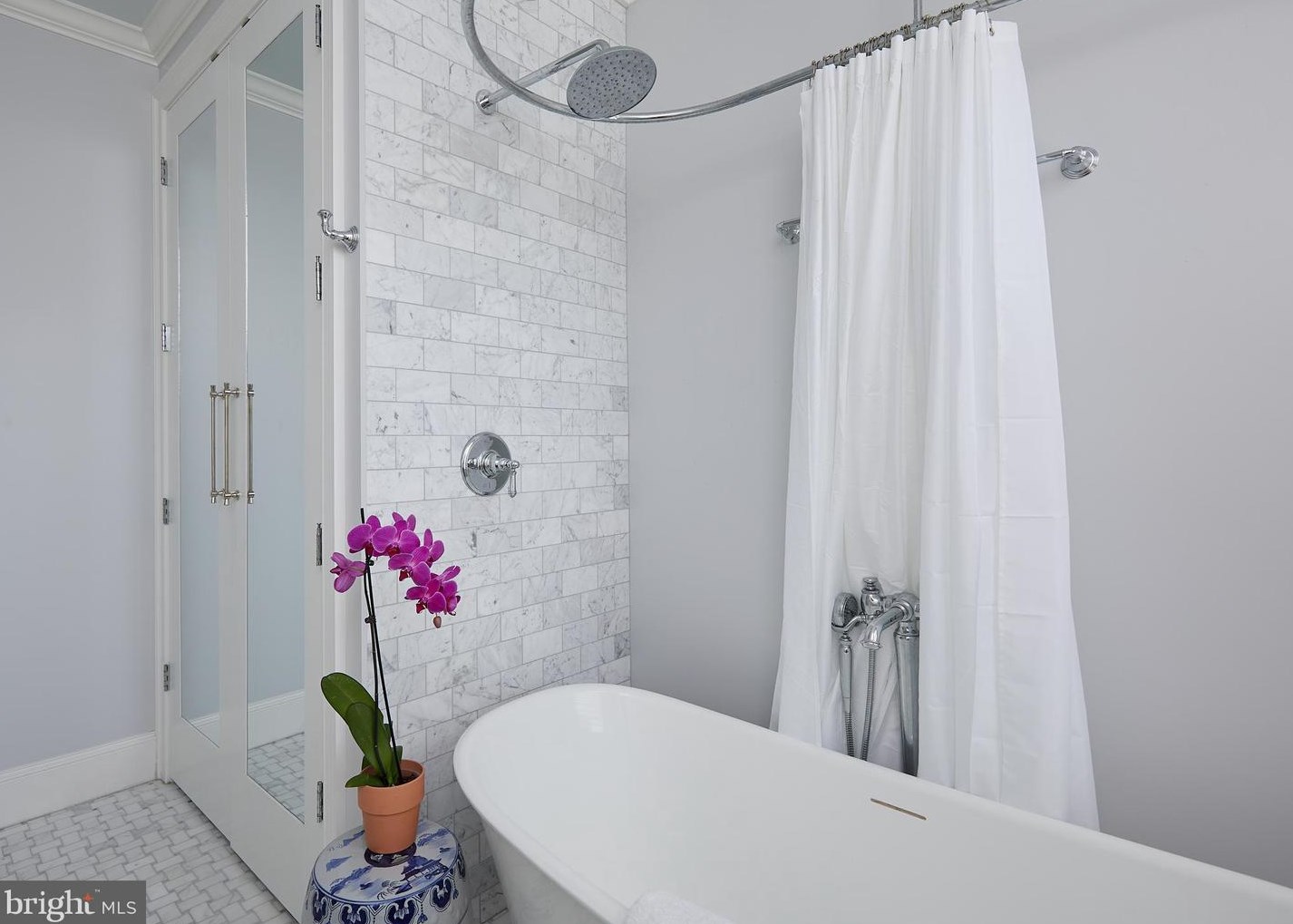 127 Duddington Pl, Washington DC 20003-2610 exterior