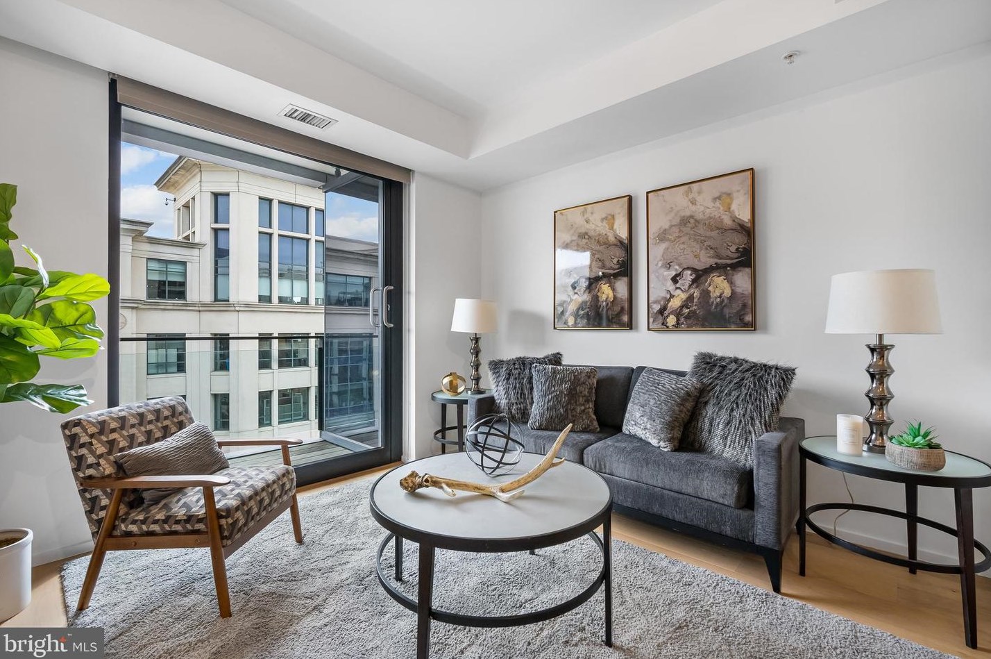 925 H St Nw #907, Washington, DC 20001