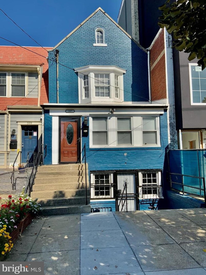 207 Kennedy St, Washington DC  20011-5227 exterior