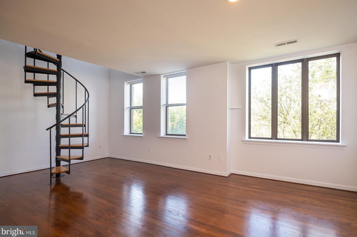 1651 Lamont St Nw #3a, Washington, DC