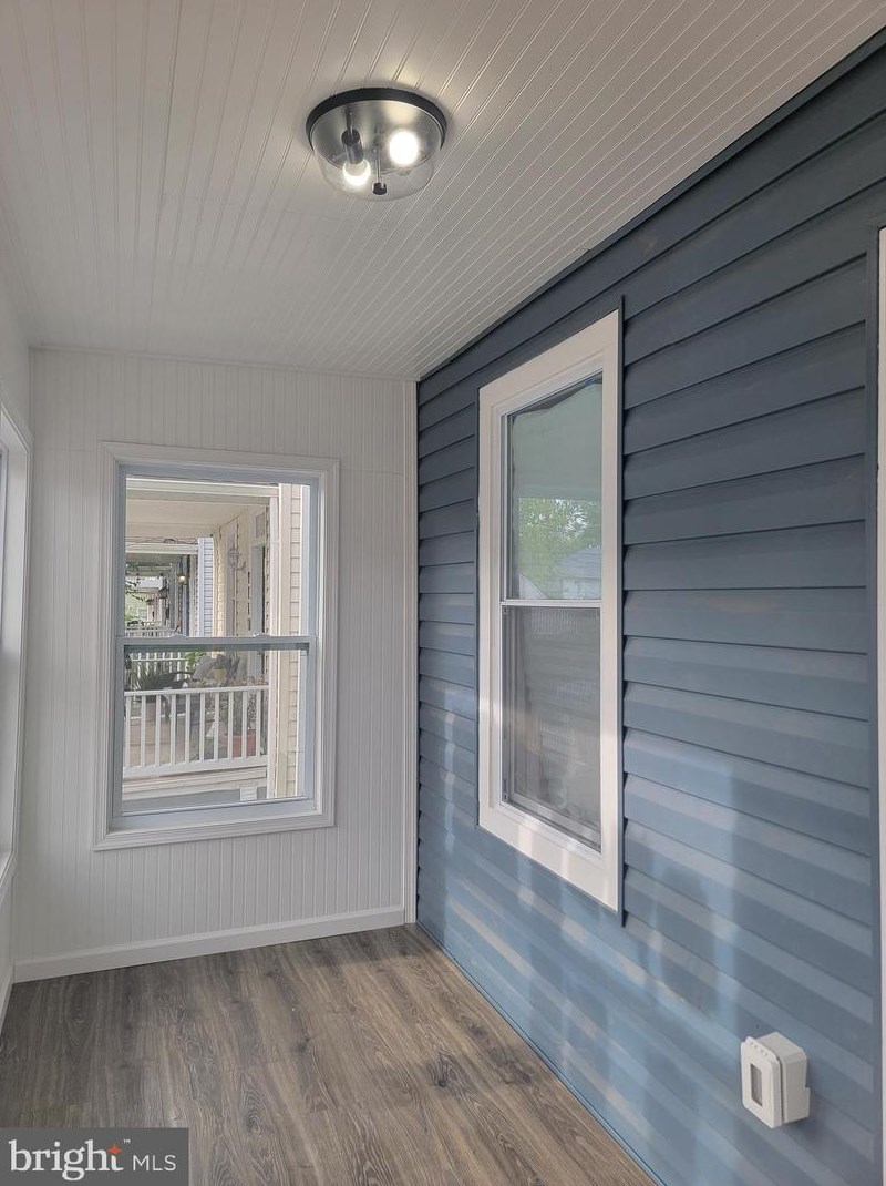 909 45th Pl Ne, Washington, DC 20019