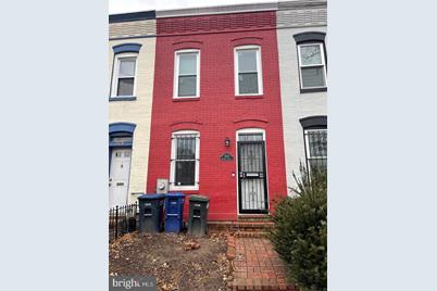 1530 Marion Street NW - Photo 1