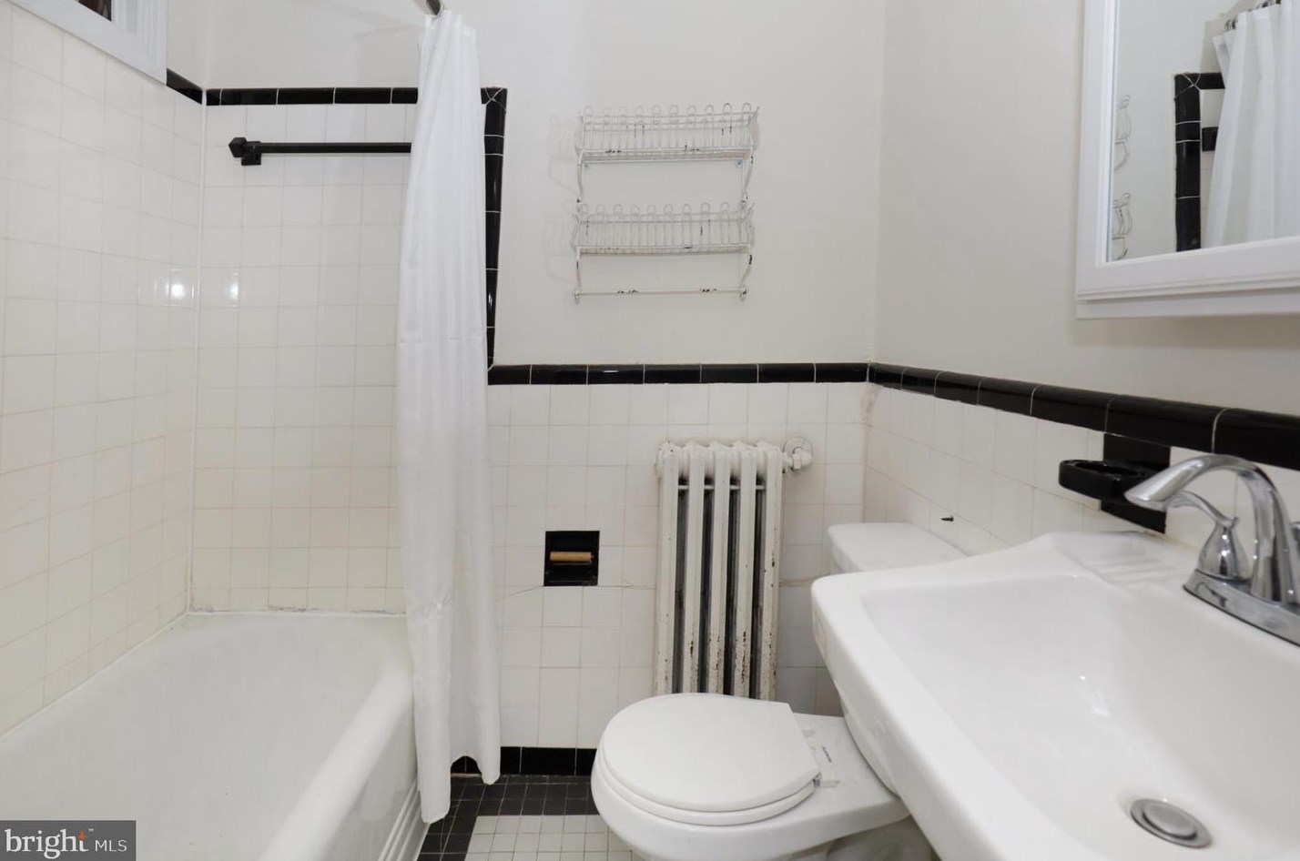 2304 40th St, Washington DC 20019-3304 exterior