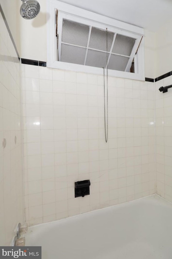 2304 40th St, Washington DC 20019-3304 exterior