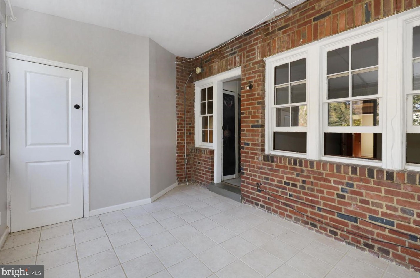 2304 40th St, Washington DC 20019-3304 exterior