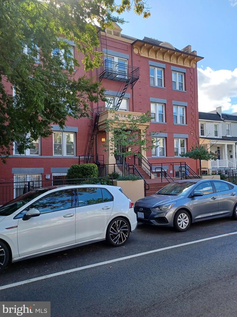 610 Irving St Nw #203, Washington, DC 20010
