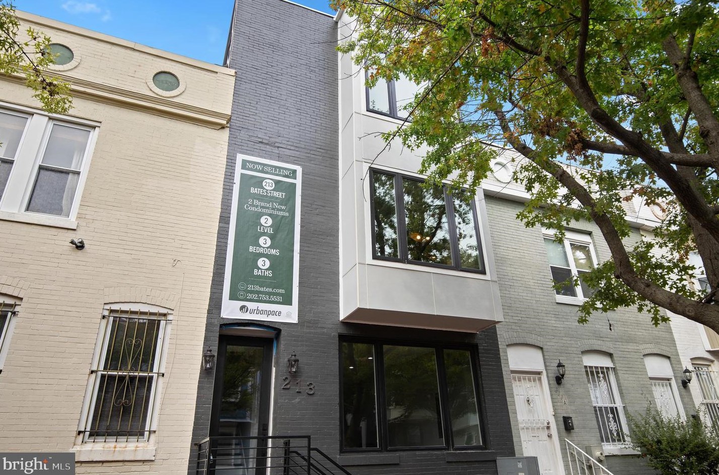 213 Bates St, Washington DC 20001-1925 exterior