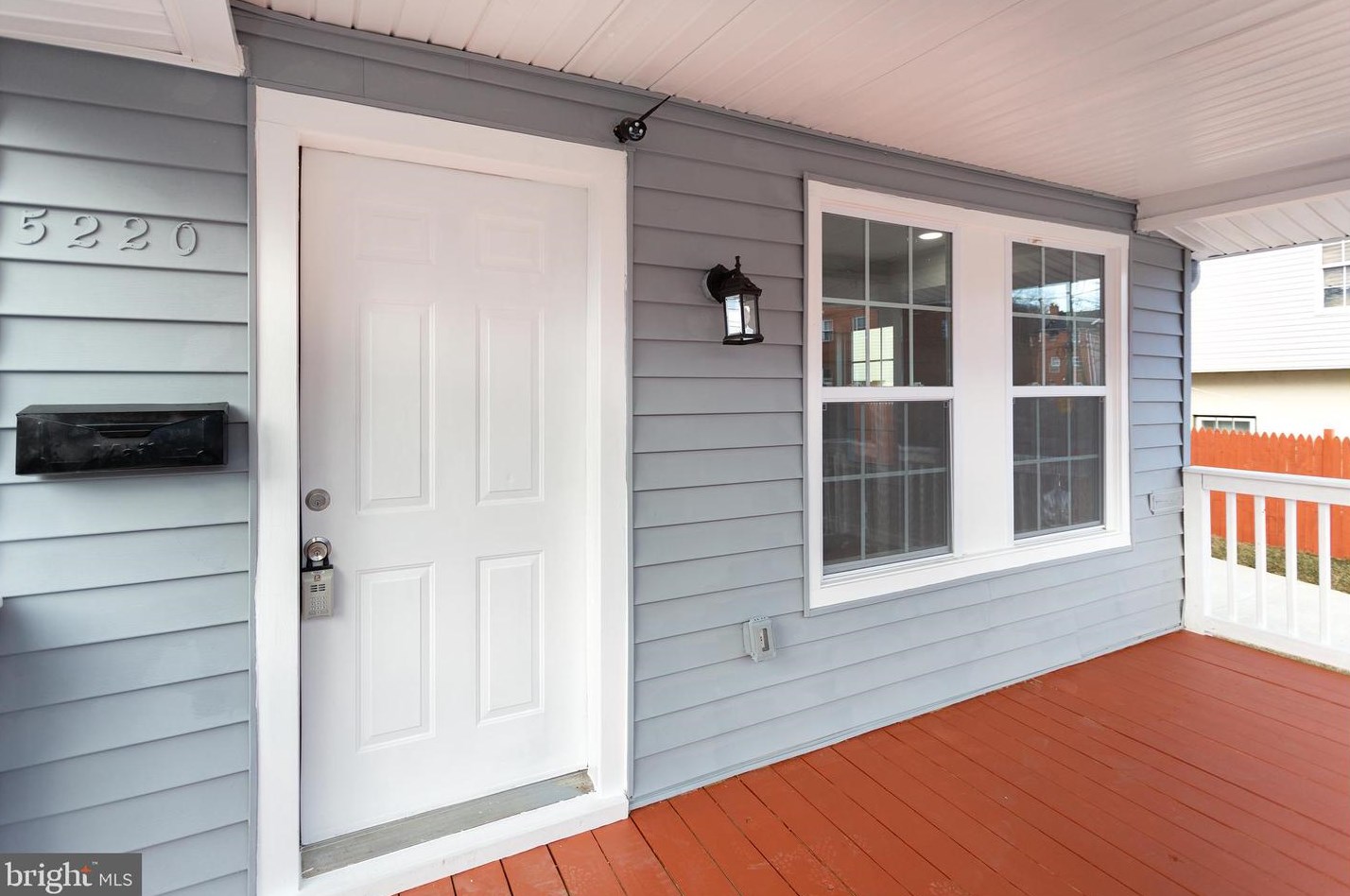 5220 Dix St, Washington DC  20019-6646 exterior