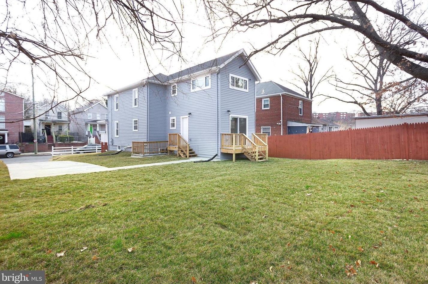 5220 Dix St, Washington DC  20019-6646 exterior