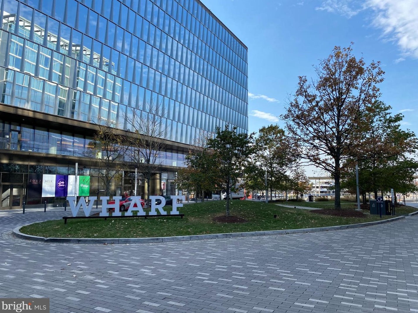 700 7th St, Washington DC 20001-3716 exterior