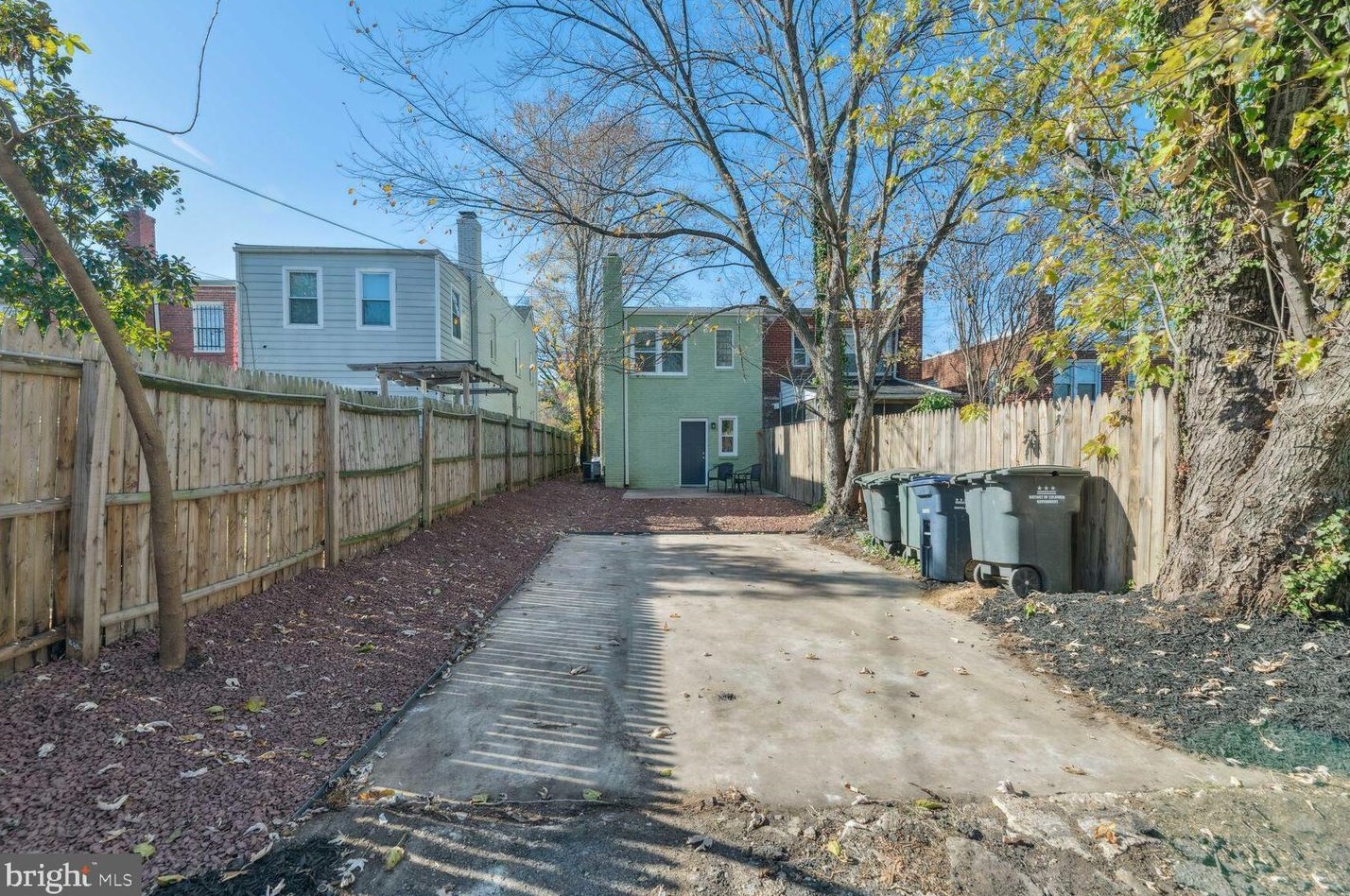 1187 46th Pl, Washington DC  20019-4939 exterior