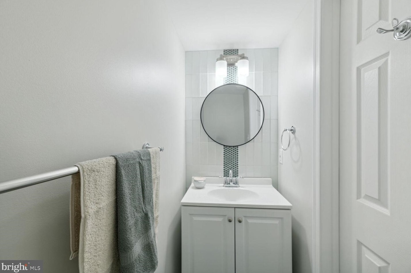 1187 46th Pl, Washington DC  20019-4939 exterior