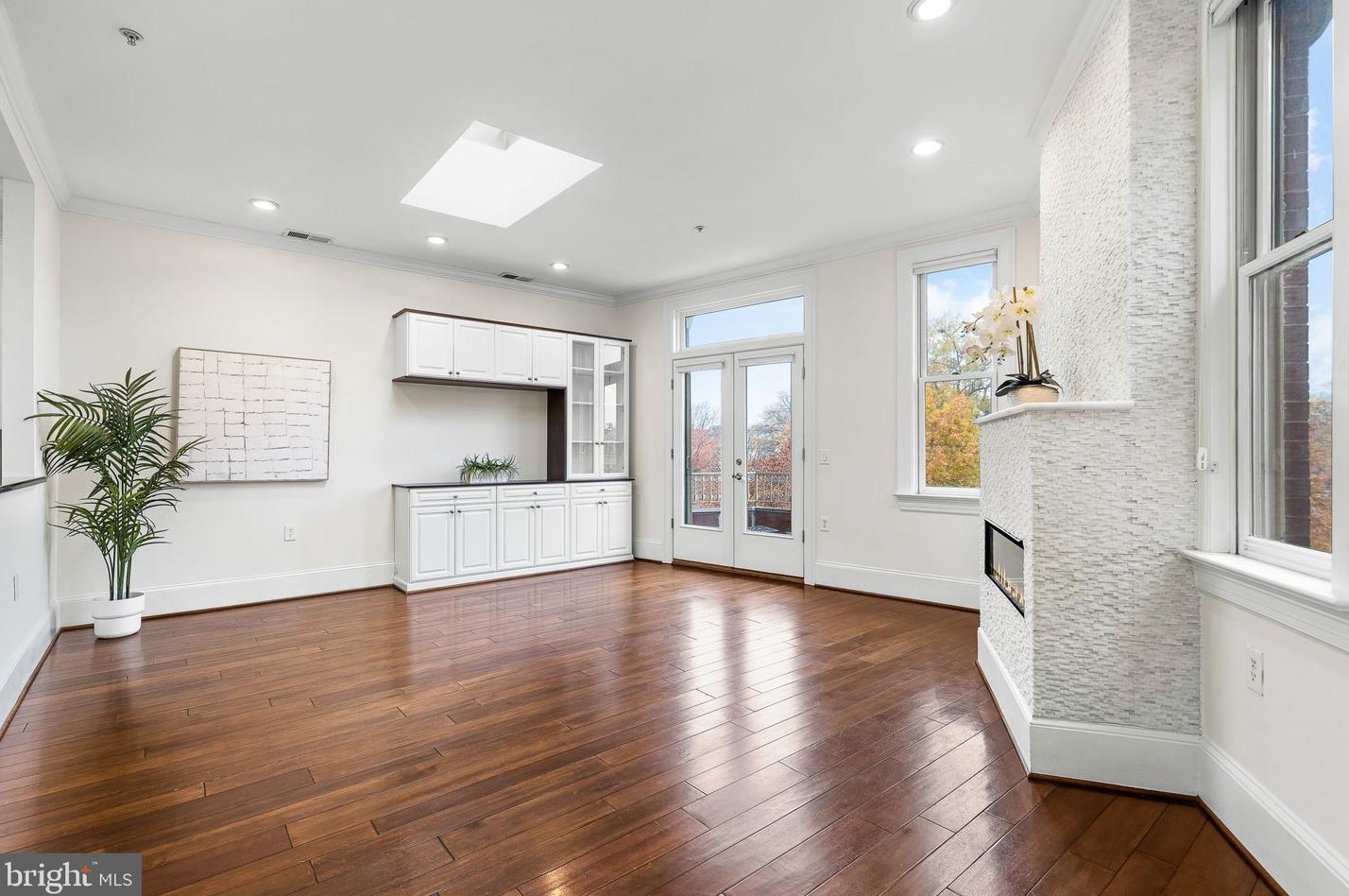 20 Logan Cir Nw #3-3, Washington, DC 20005