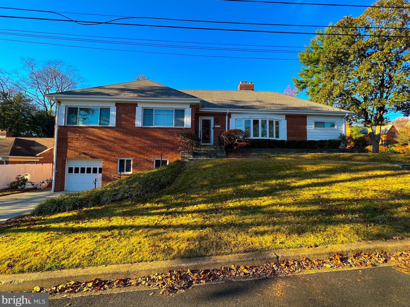 2801 Kanawha St, Washington, DC 20015-1243