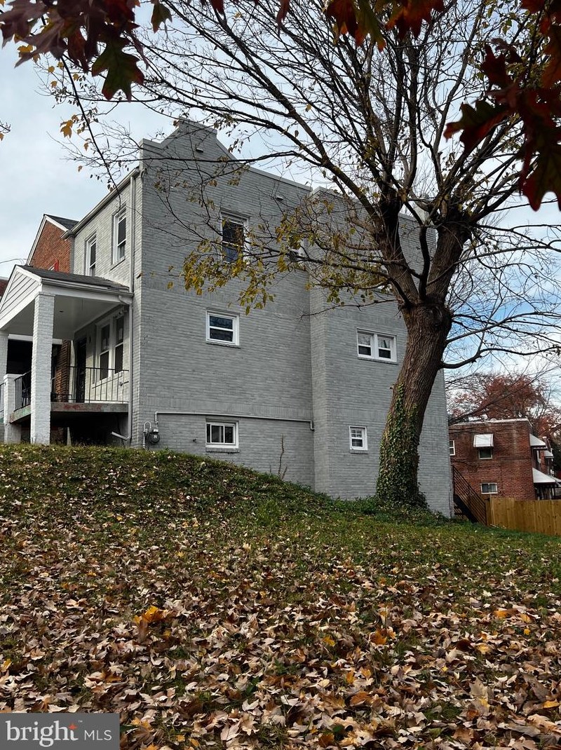 3926 R St Se, Washington, DC 20020