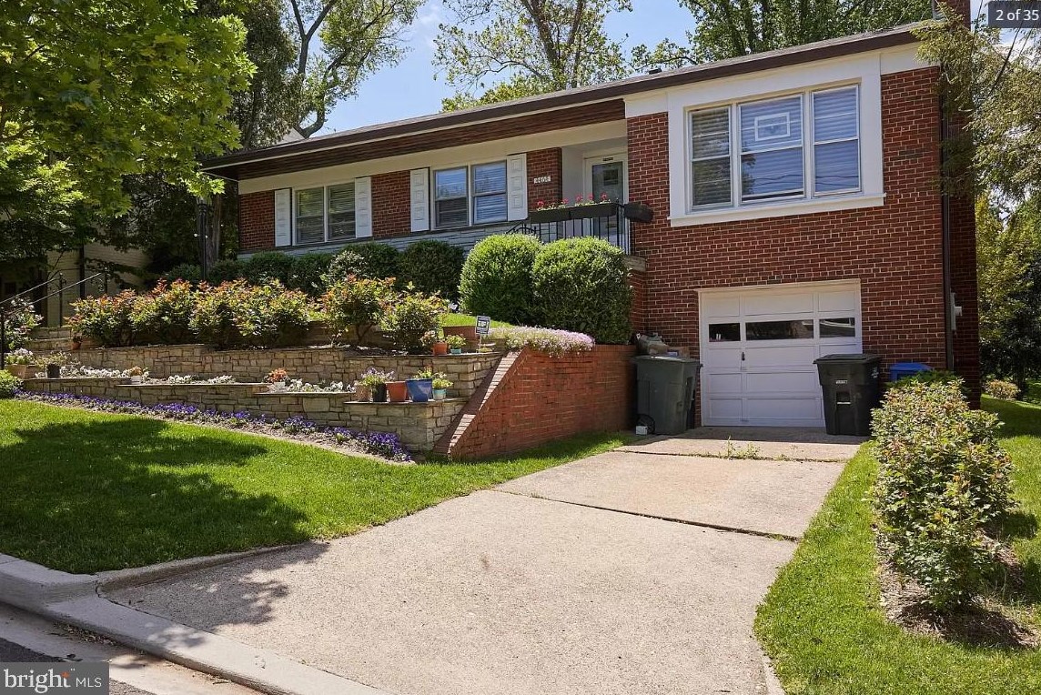 4464 Sedgwick St Nw, Washington, DC 20016
