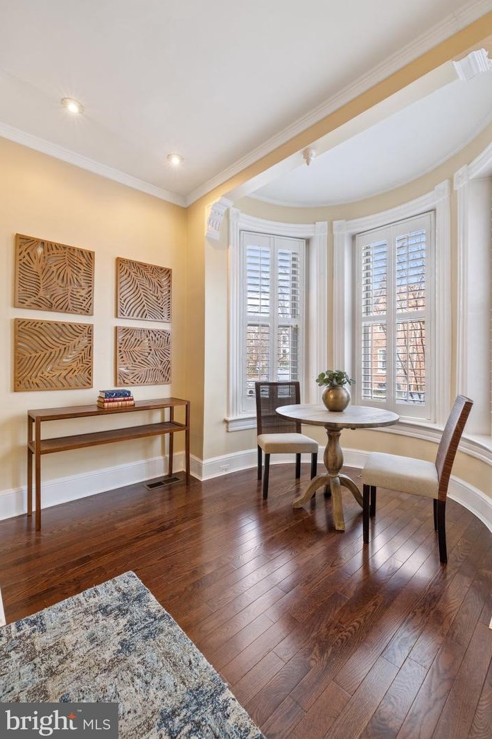 250 9th St, Washington DC  20002-6110 exterior