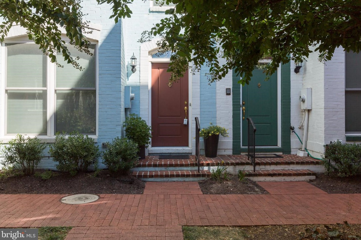 926 4th St, Washington, DC 20003-3450