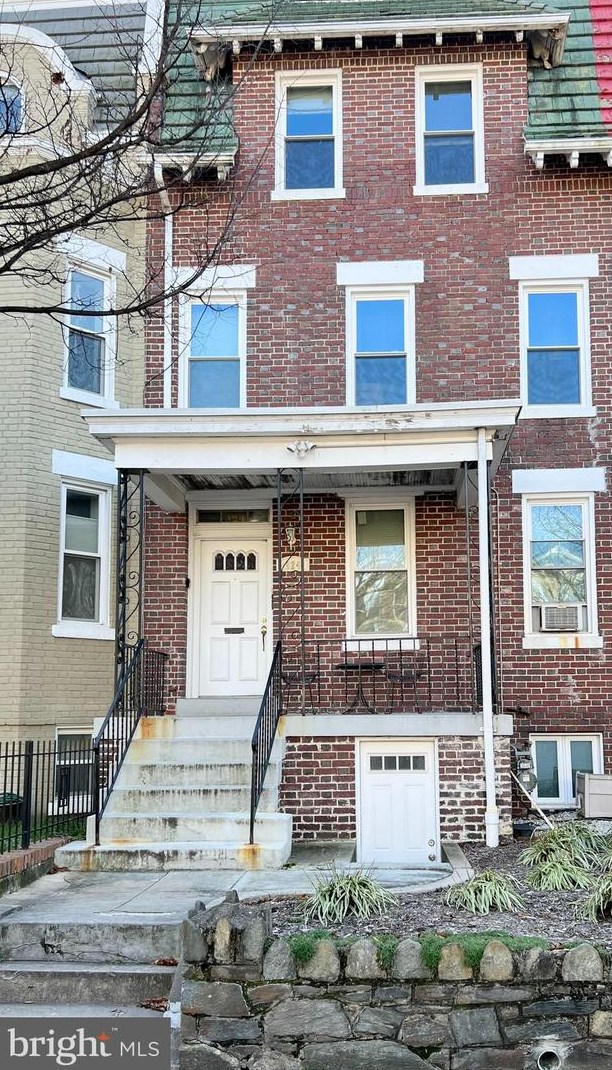 624 Rock Creek Church Rd Nw, Washington, DC 20010