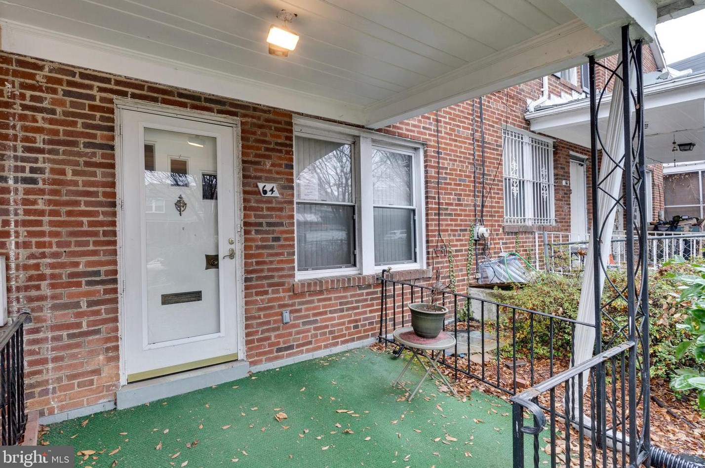 64 Allison St, Washington, DC 20011-6736