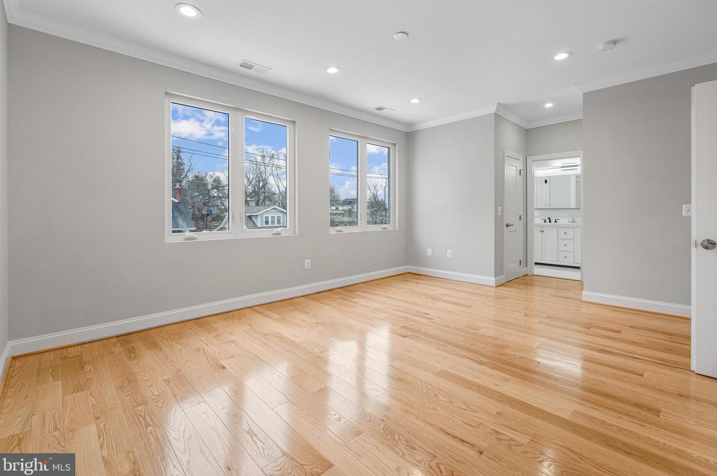 1437 Lawrence St, Washington DC 20017-2911 exterior