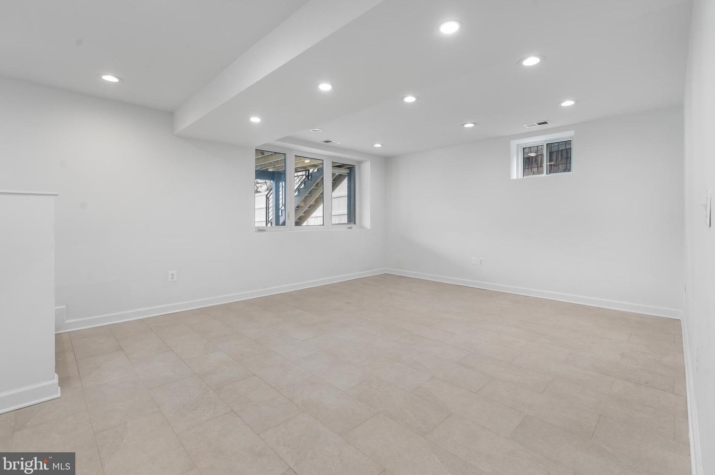 1437 Lawrence St, Washington DC 20017-2911 exterior