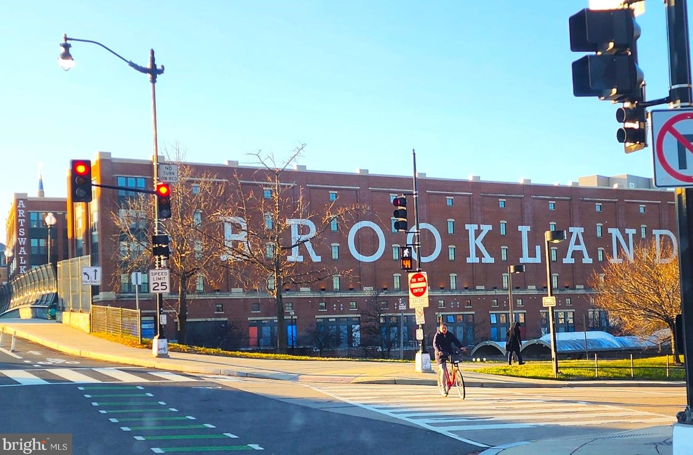 1437 Lawrence St, Washington DC 20017-2911 exterior