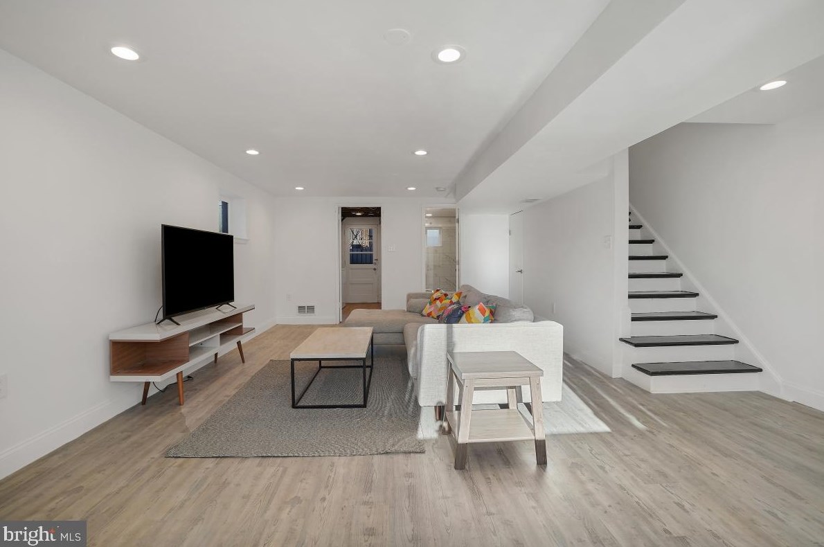 5125 Chillum Pl, Washington DC  20011-6415 exterior