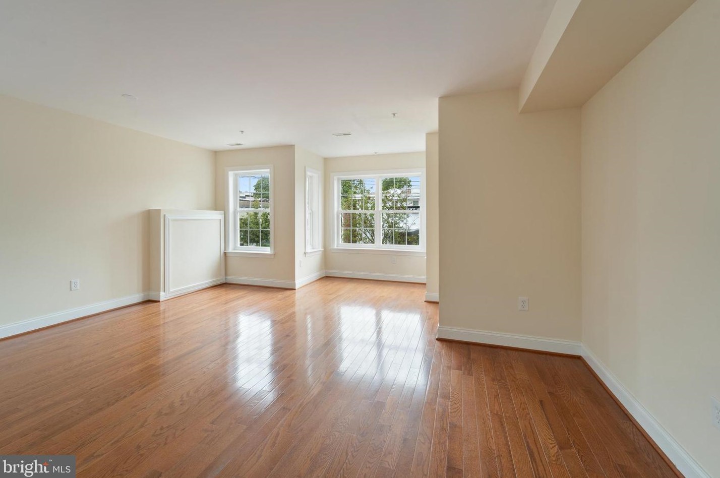 911 Kennedy St Nw #4, Washington, DC 20011