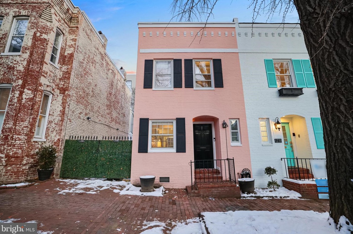 1233 Potomac St Nw, Washington, DC 20007