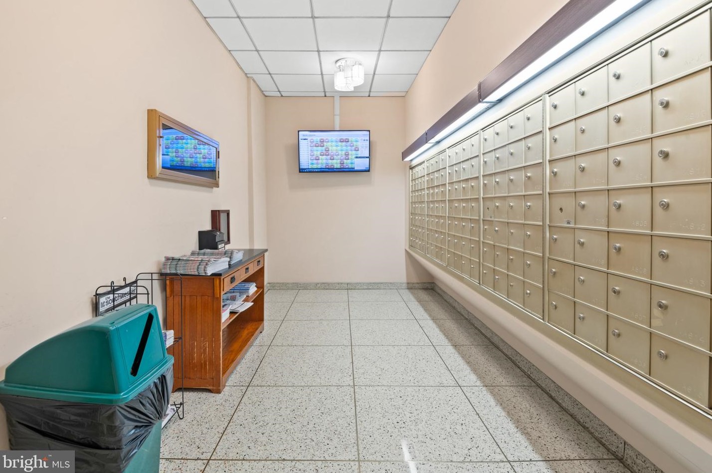 1435 4th St, Washington DC 20024-2200 exterior