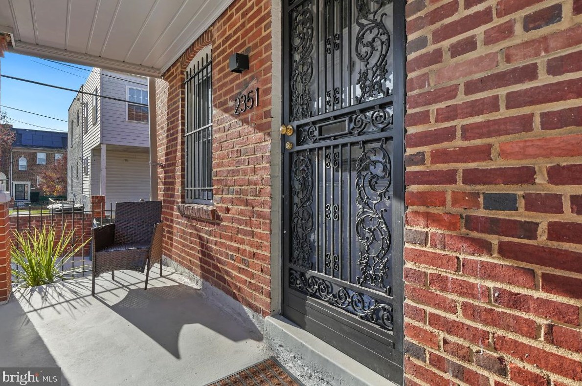 2351 Hunter Pl Se, Washington, DC 20020