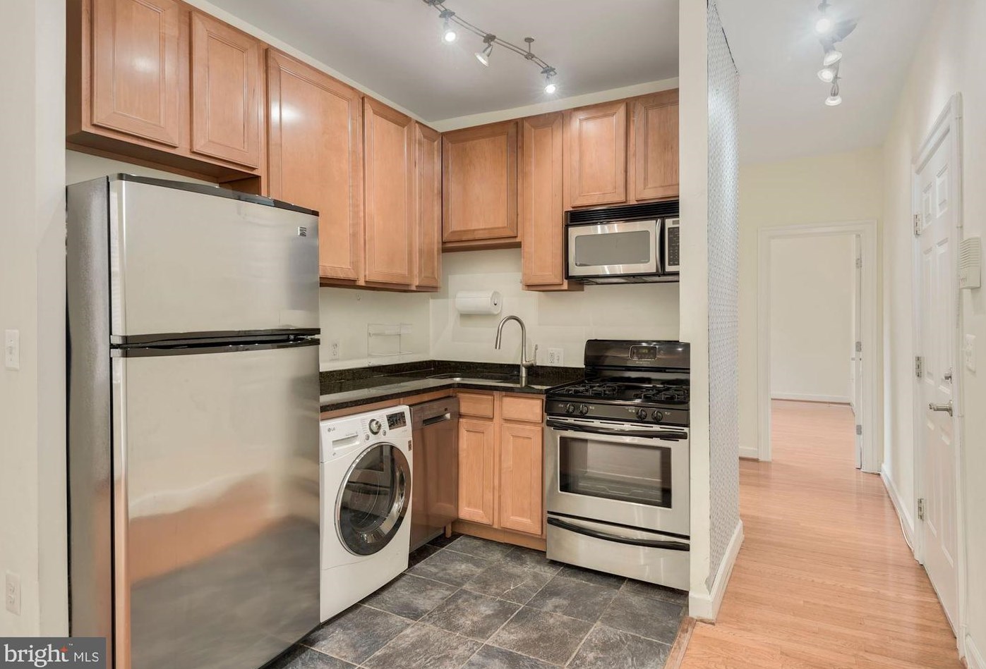 1815 A St Se #203, Washington, DC 20003