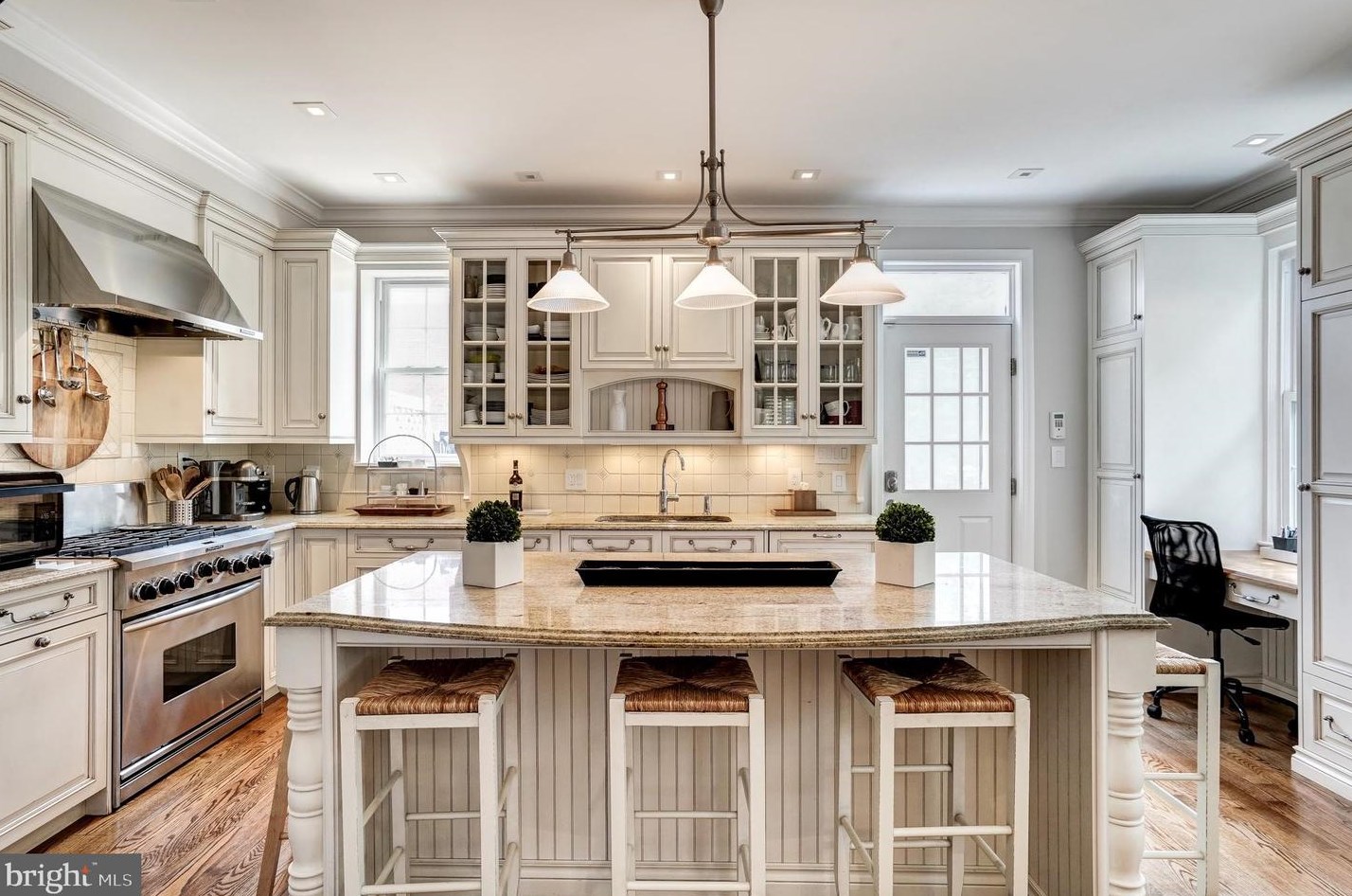 2243 40th St Nw, Washington, DC 20007