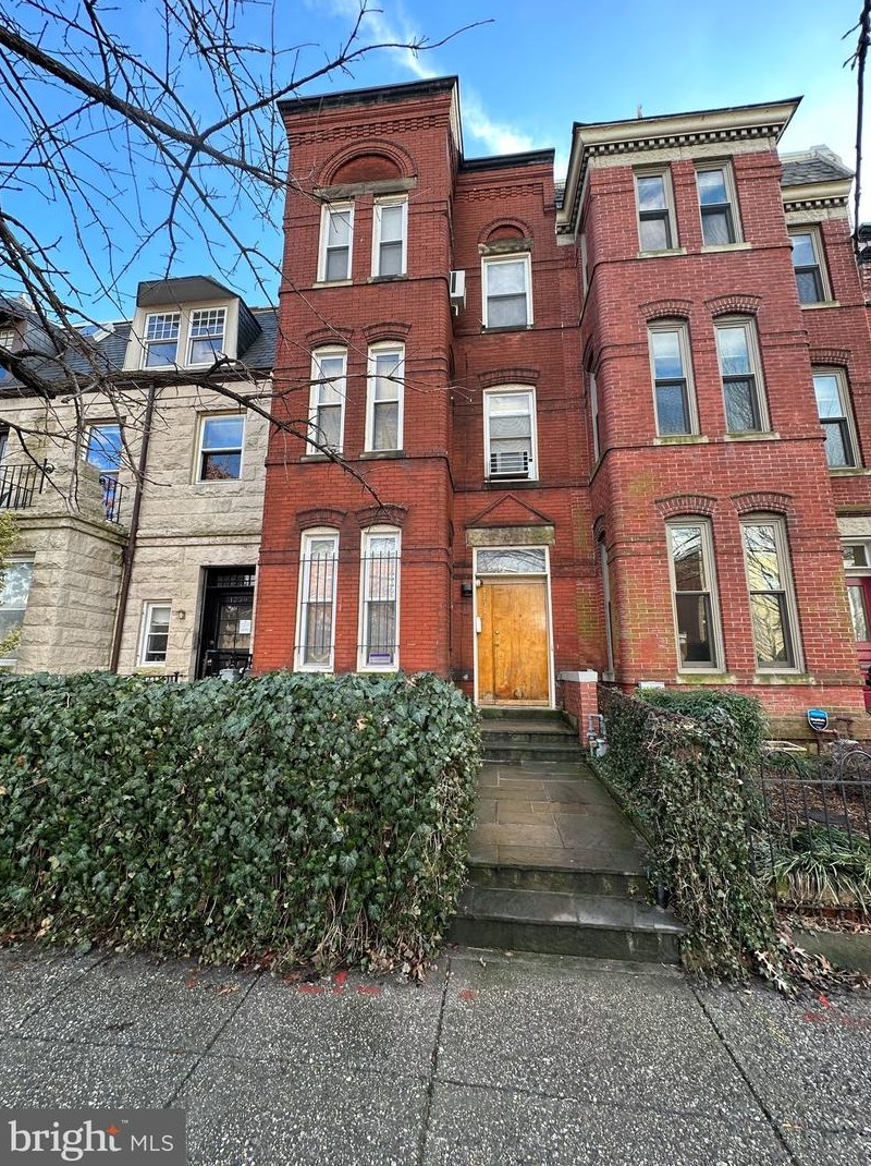 1237 Independence Ave, Washington, DC 20003-1445