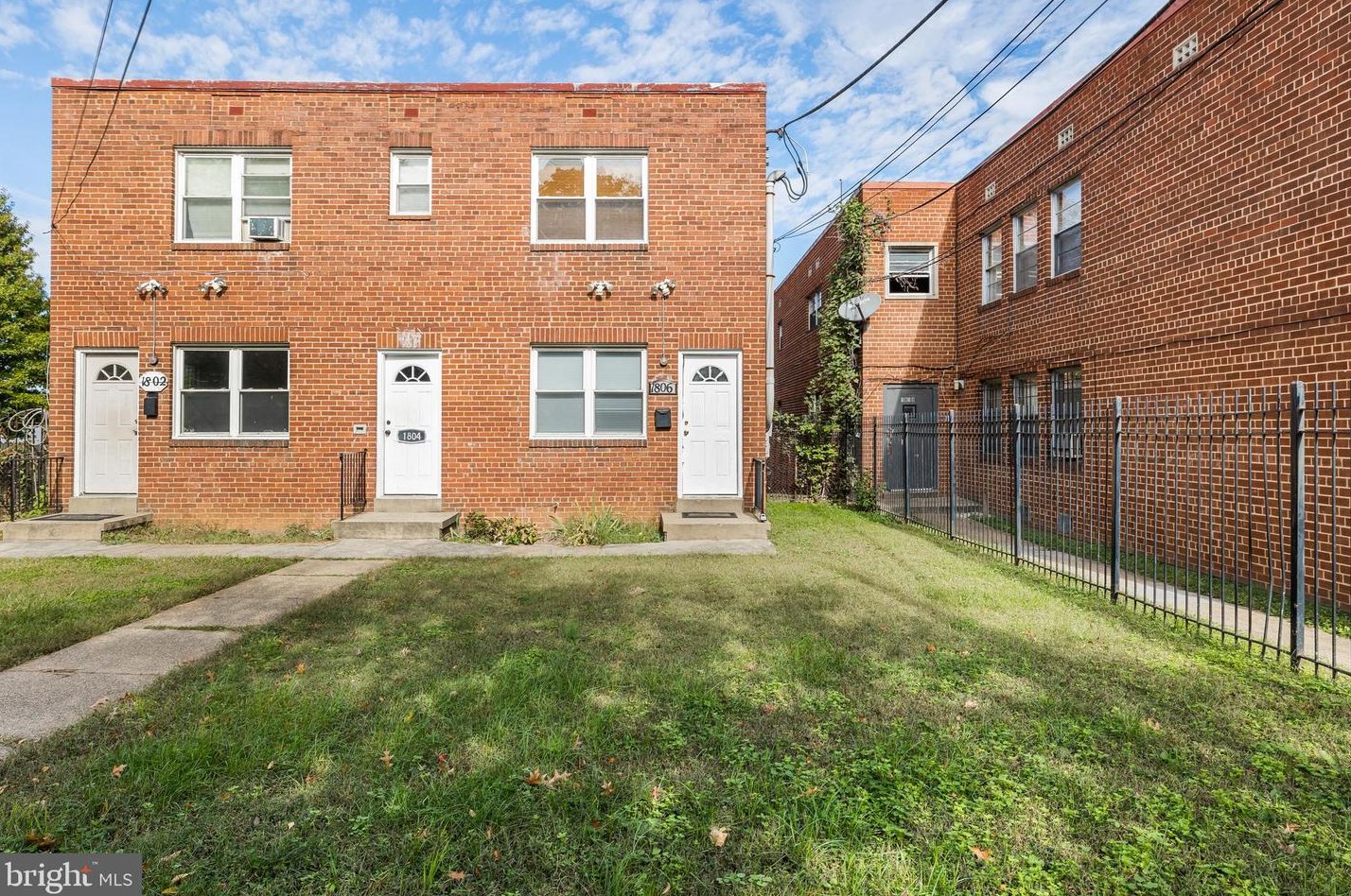 1802 Q St Se, Washington, DC 20020