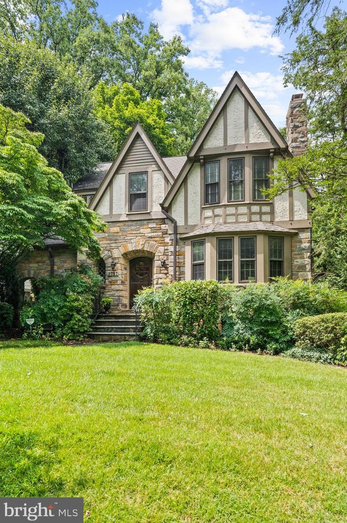 2757 Brandywine St Nw, Washington, DC 20008