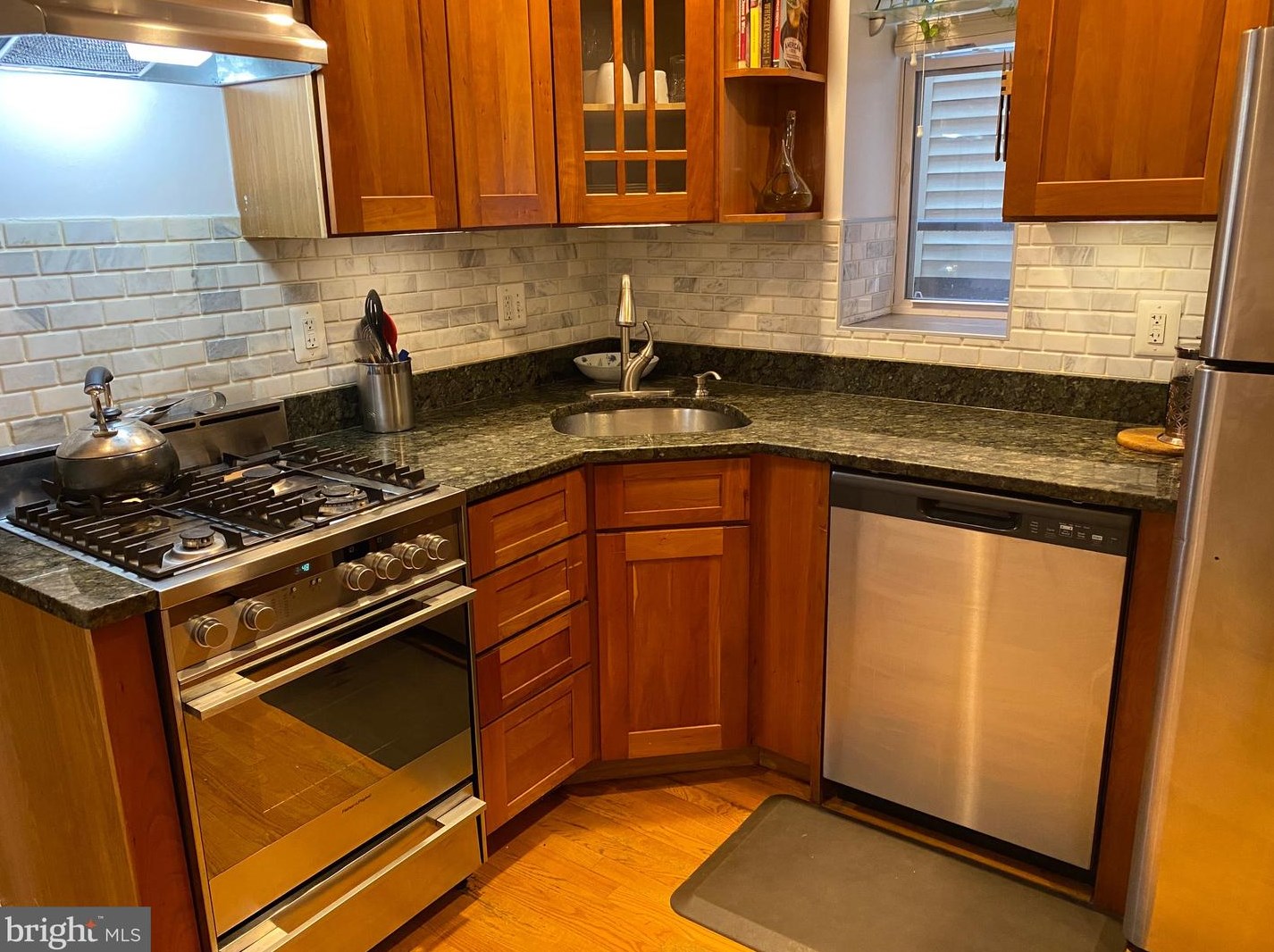 219 T St Ne #104, Washington, DC 20002